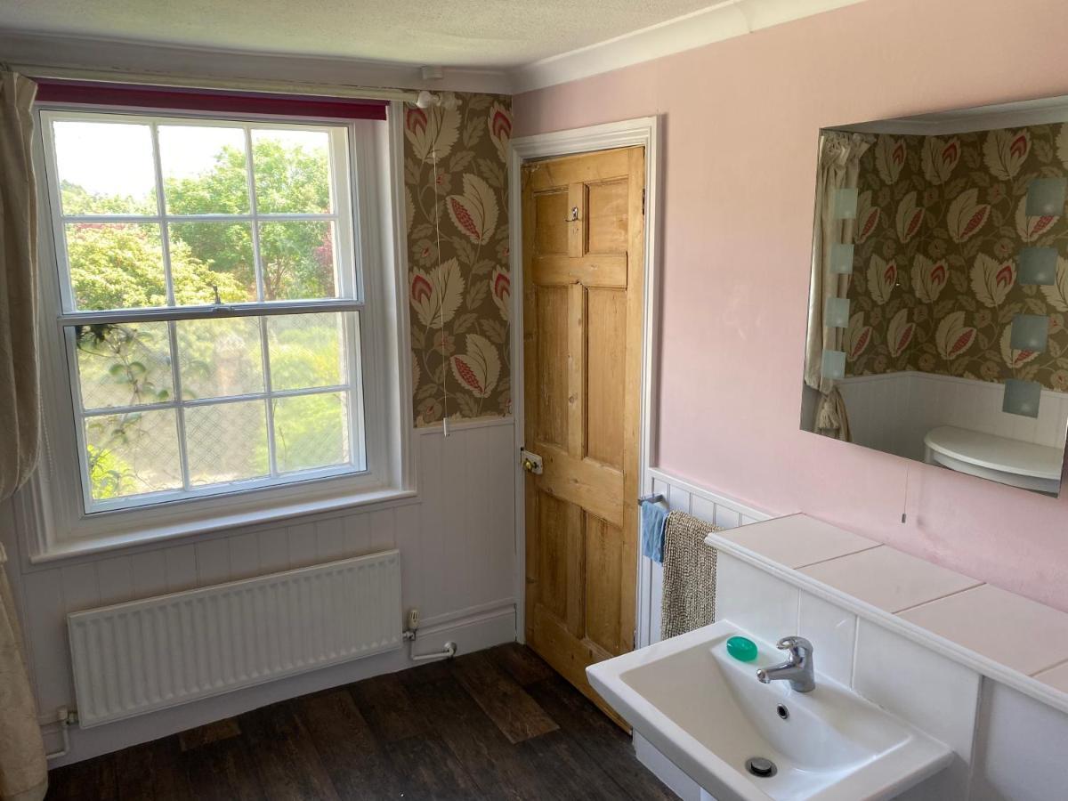 Bed and Breakfast Heathcote House Milborne Saint Andrew Екстер'єр фото